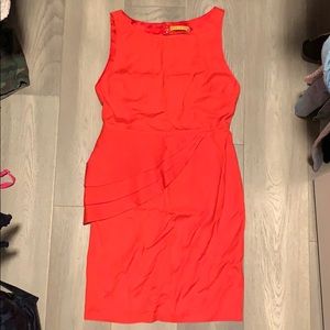 Open back red midi dress💃